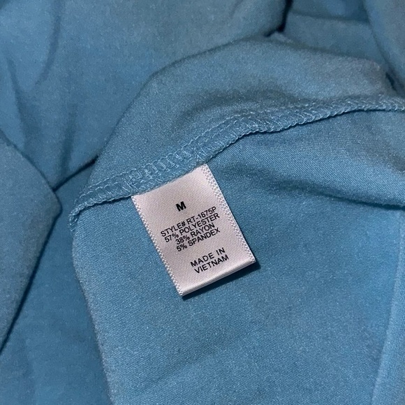 Zenana Reversible Style Flowy Tank - Picture 3 of 3